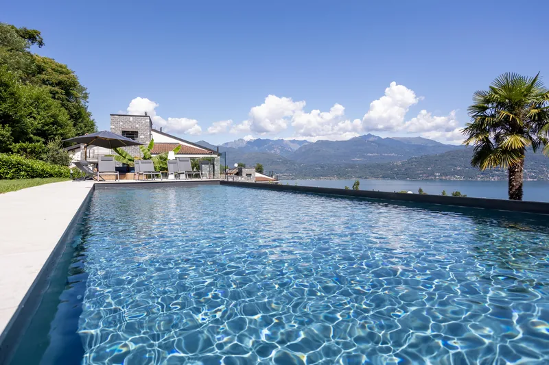 Private villa at Baveno with fenced garden and a view over Lake Maggiore and the Alps